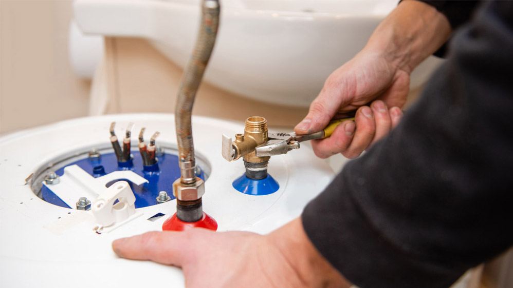 Water Heater Maintenance in Tse Bonito